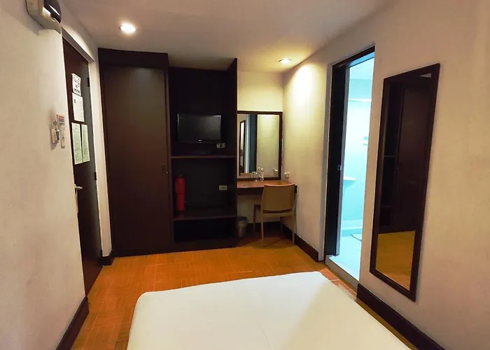 Hotel Rajah Park By Hiverooms