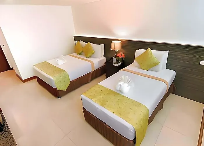 Hotel Rajah Park By Hiverooms 3*